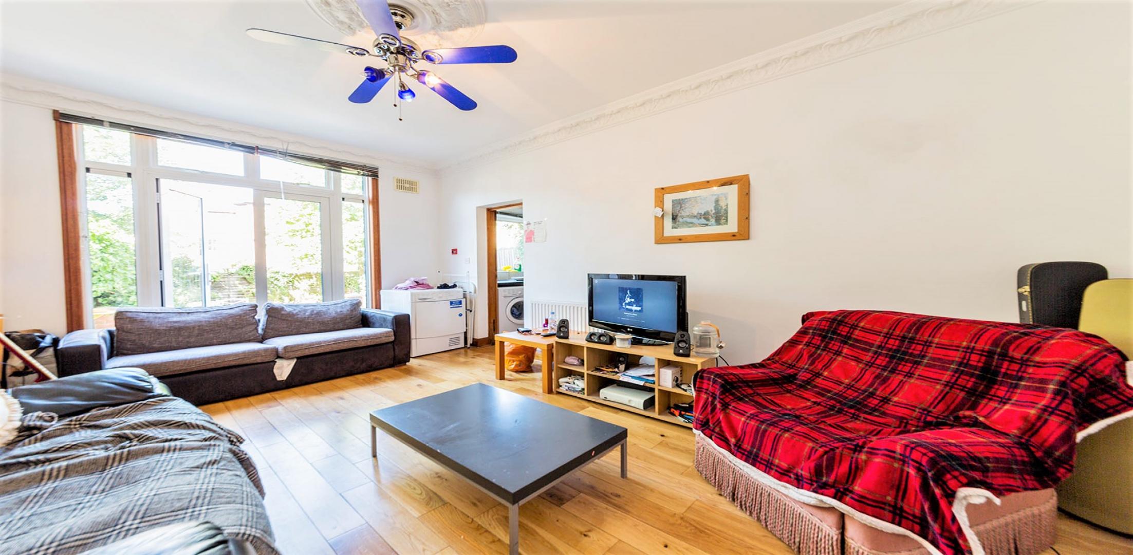 			3 Bedroom, 1 bath, 1 reception Flat			 Acland Road, WILLESDEN GREEN